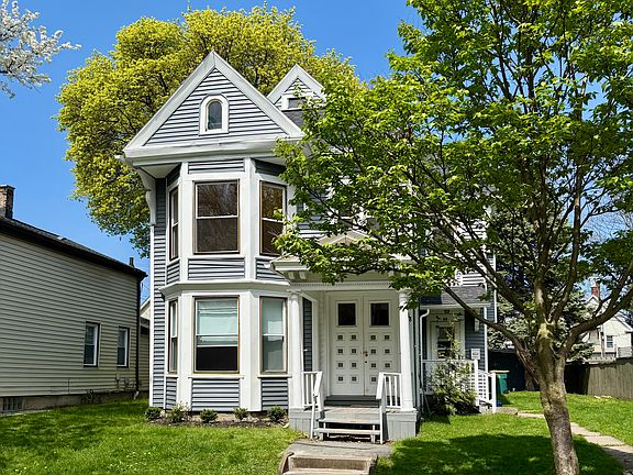 3rd image of 88 Richmond St