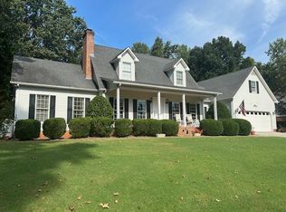 2607 Foxmore Cir, Dalton, GA 30720