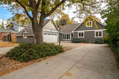 470 W Sutton Cir Photo 1