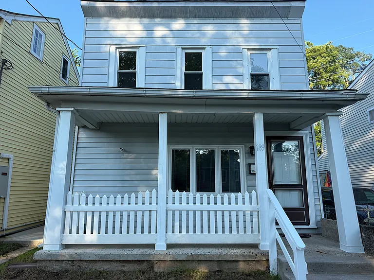 189 Centre St — Photo 1