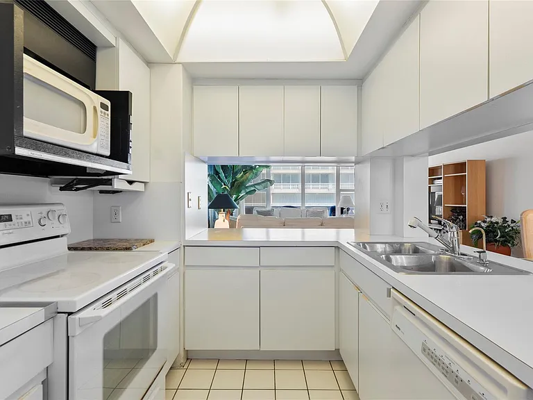 4010 Galt Ocean Dr #802 — Photo 20