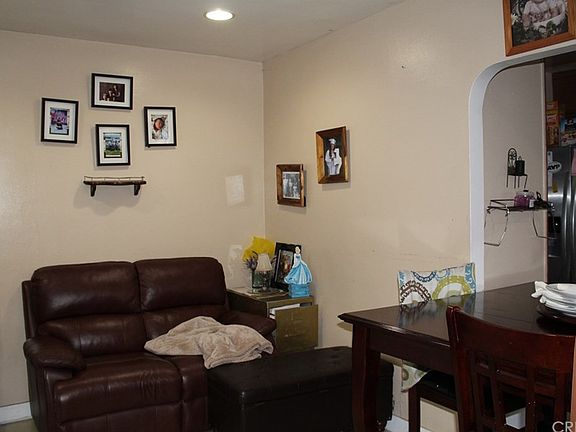 3rd image of 1750 Genevieve St