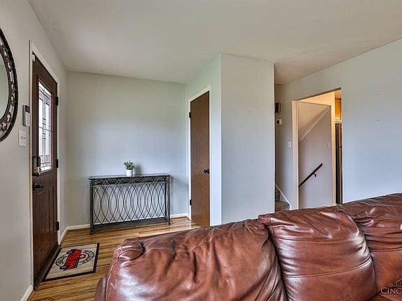 5th image of 10697 Thornview Dr