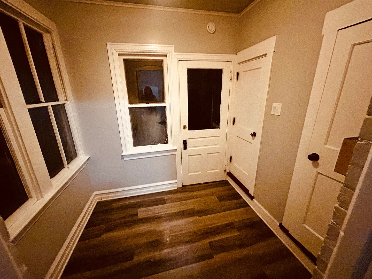 5 bed, 1.5 bath, 1728 sqft, $2,300 — Photo 2