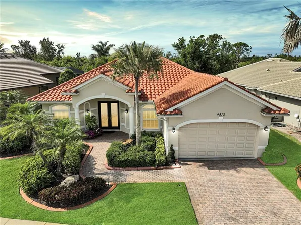 4912 Bella Terra Dr, Venice, FL 34293