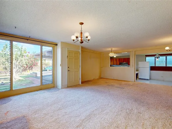 1183 Panee St, Pearl City, HI 96782