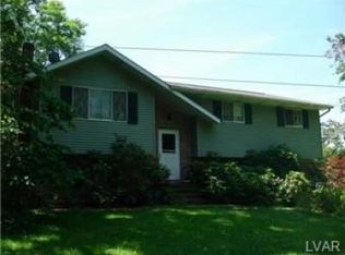 6286 Woodlawn Dr, Zionsville, PA 18092
