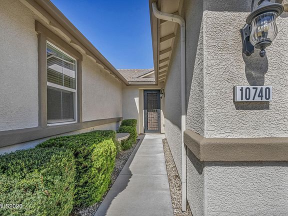 4th image of 10740 Cedar Rock Dr