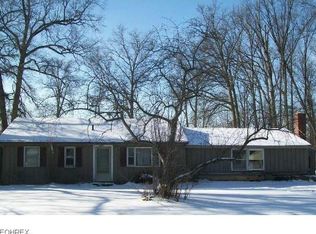 2050 Ridgeland Dr, Avon, OH 44011