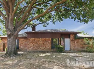 1025 Oxfordshire Dr, Carrollton, TX 75007