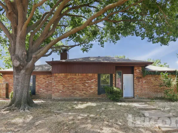 1025 Oxfordshire Dr, Carrollton, TX 75007