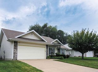 831 S Hemlock Ave, Springfield, MO 65802