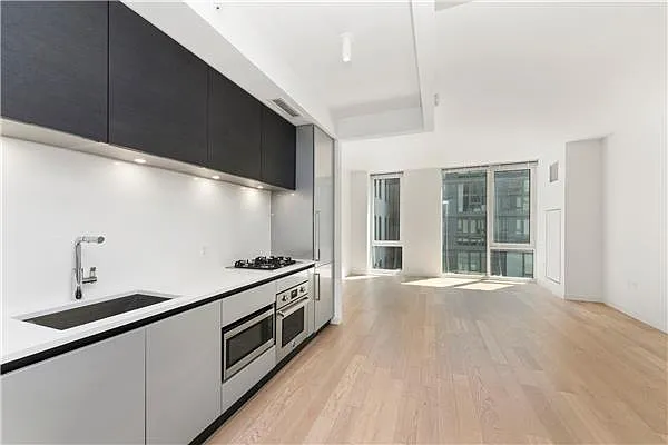 Rented by Akam Sales and Brokerage | media 1