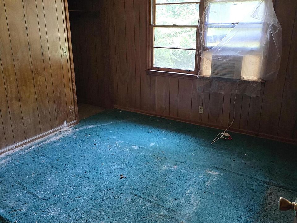 16th image of 1911 Pinehill Dr