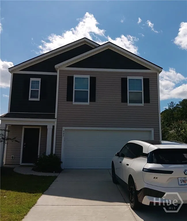 5 bed, 3.0 bath, 2361 sqft, $3,300 — Photo 4