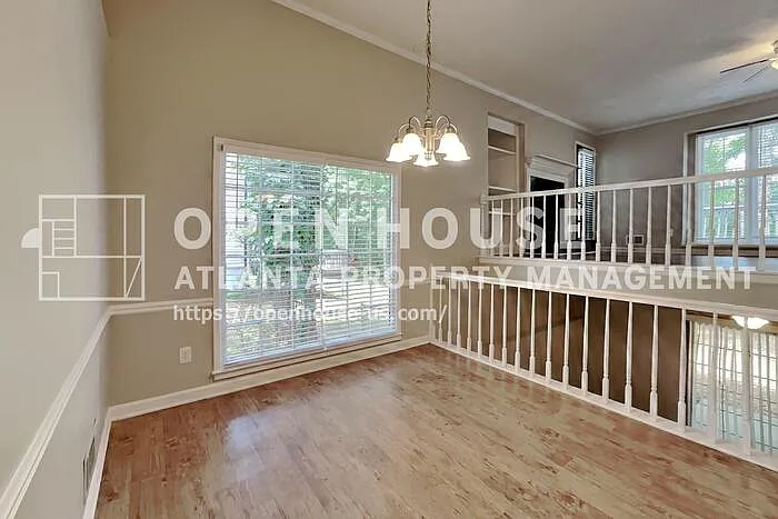 345 Deerwood Dr — Photo 8