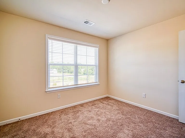 572 Millsgate Cir — Photo 33