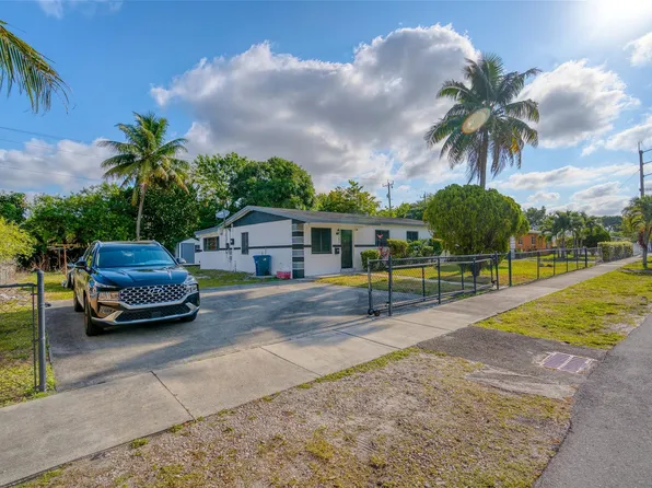 2751 NW 179th Street, Miami Gardens, FL 33056