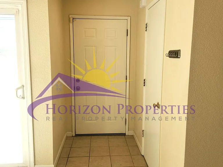 5226 Hemlock St #54 — Photo 2