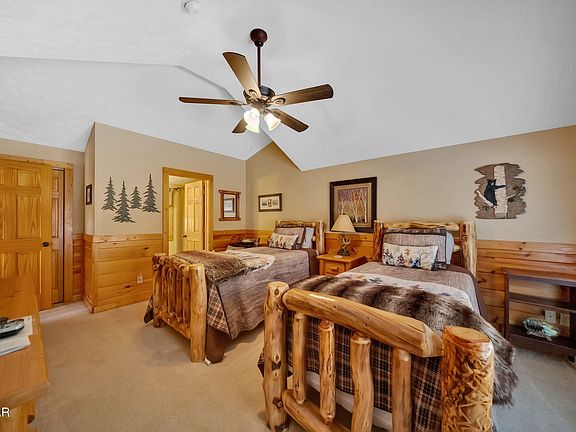 3rd image of 703 Poplar Falls Way