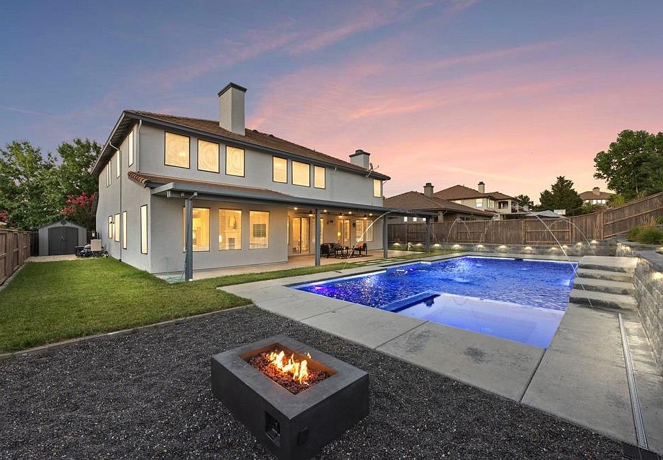 1st image of 1681 Bella Cir