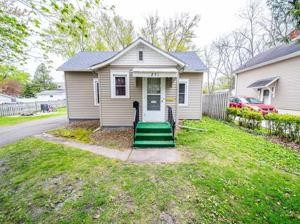 251 Linden Ave, Owatonna, MN 55060