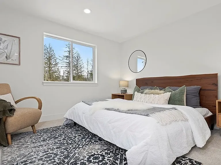 218 N 54th Pl — Photo 12
