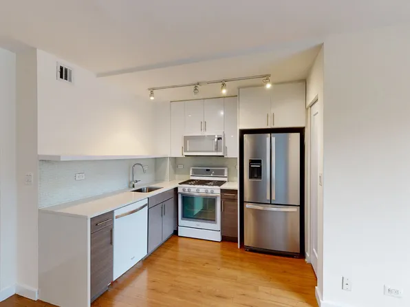 401 East 34th Street S03X image 1 of 8