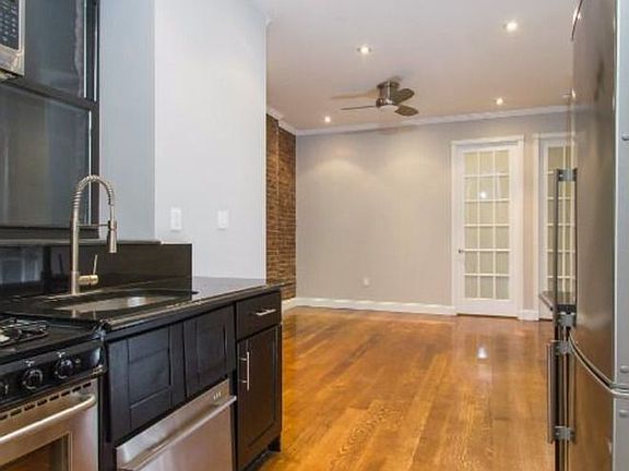 2nd image of 113 Avenue A Frnt 1