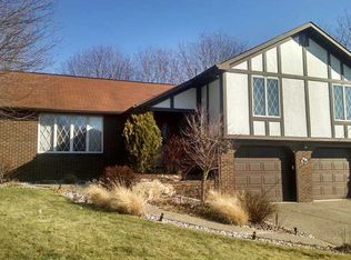 15 Peters Rd, Greensburg, PA 15601