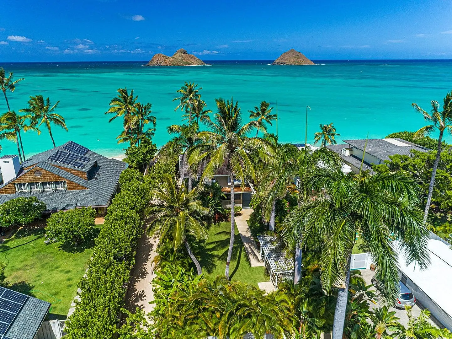 Secluded Beach w/Breathtaking Views and Crystal Clear Waters, Lanikai Seashore! — Photo 3