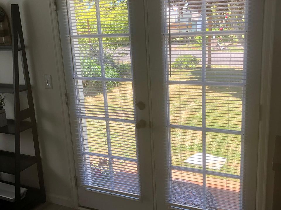 1st image of 721 SE Port Ave