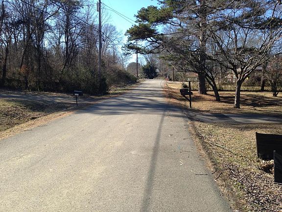 5th image of 7825 Westacres Dr