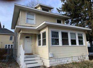 303 Oak Ave, Waterloo, IA 50703