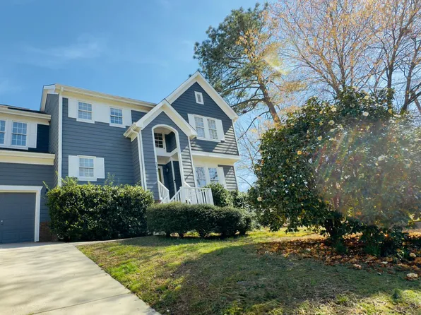 105 Cherry Grove Dr, Cary, NC 27519