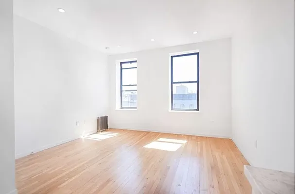 Rented by REAL New York | media 7