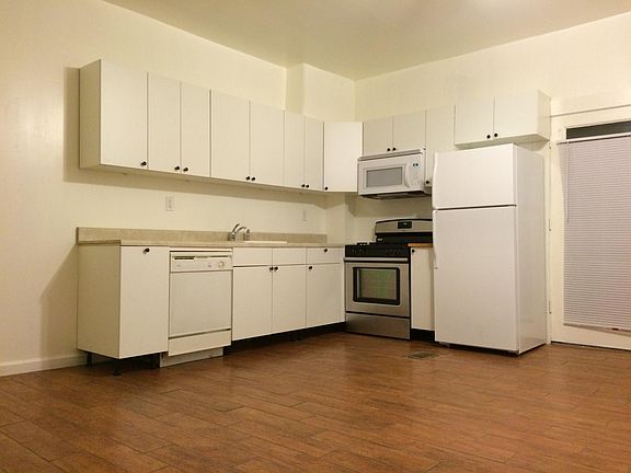 2nd image of 393 Ethel St NW #B