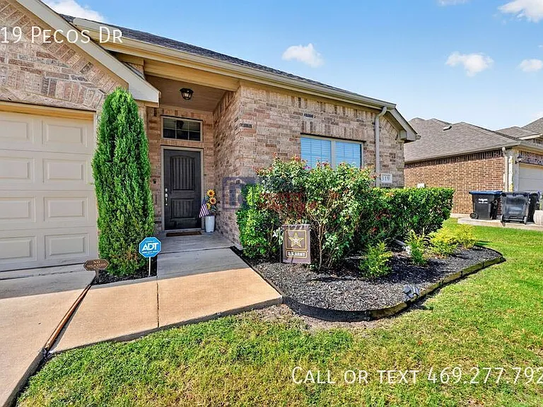 319 Pecos Dr — Photo 4