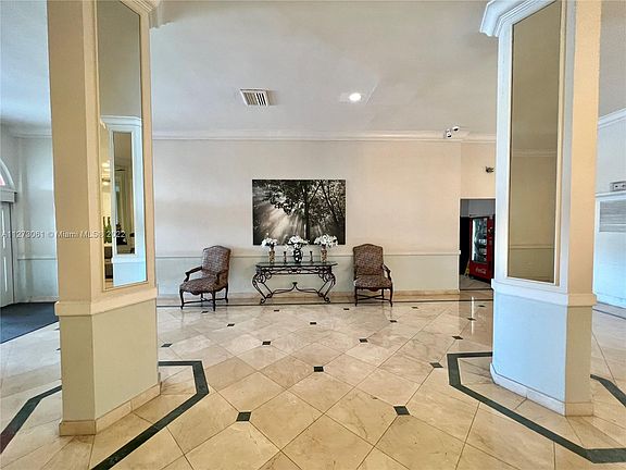 4th image of 1351 NE Miami Gardens Dr