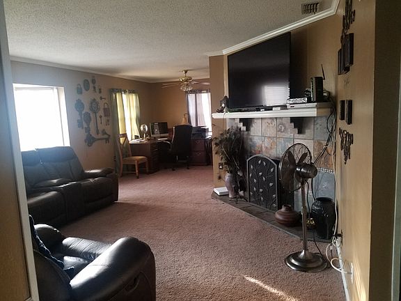 Living and dining area
