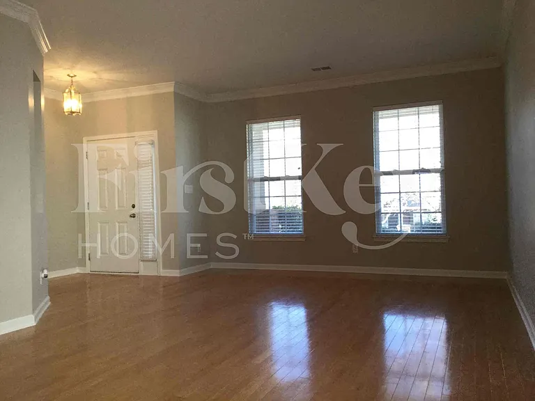 1020 Brook Valley Run — Photo 2