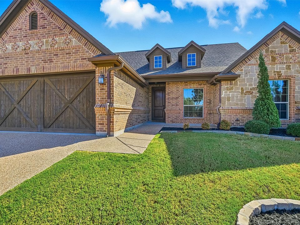 1st image of 145 Winged Foot Dr