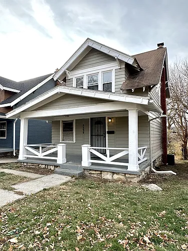 5524 Woodland Ave Photo 1