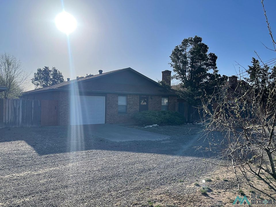 2nd image of 2910 Alhambra Dr