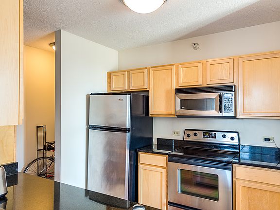 4th image of 222 N Columbus Dr APT 1602