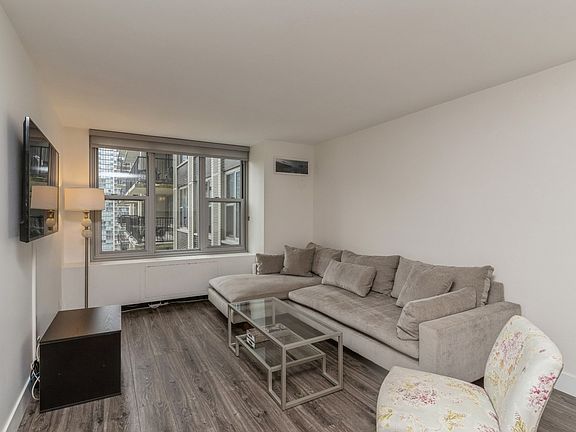 4th image of 400 E Randolph St APT 2712