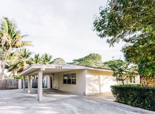 2384 Pinecrest Ct, West Palm Beach, FL 33415