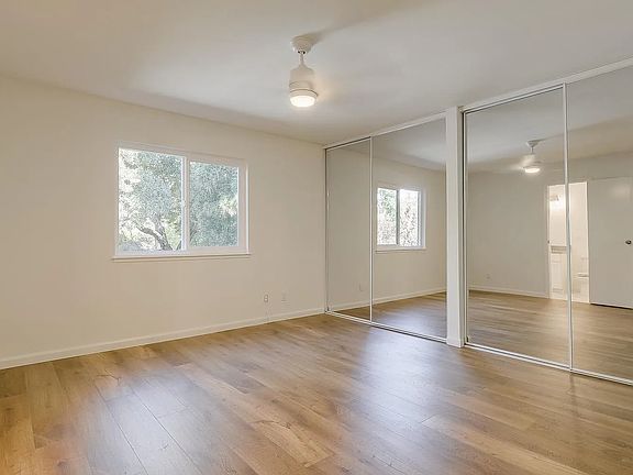 4th image of 416 Jackson Ave #1