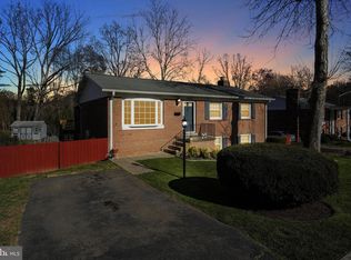 13825 Gilbert Rd, Woodbridge, VA 22193