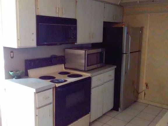 3rd image of 517 W 130th Ave